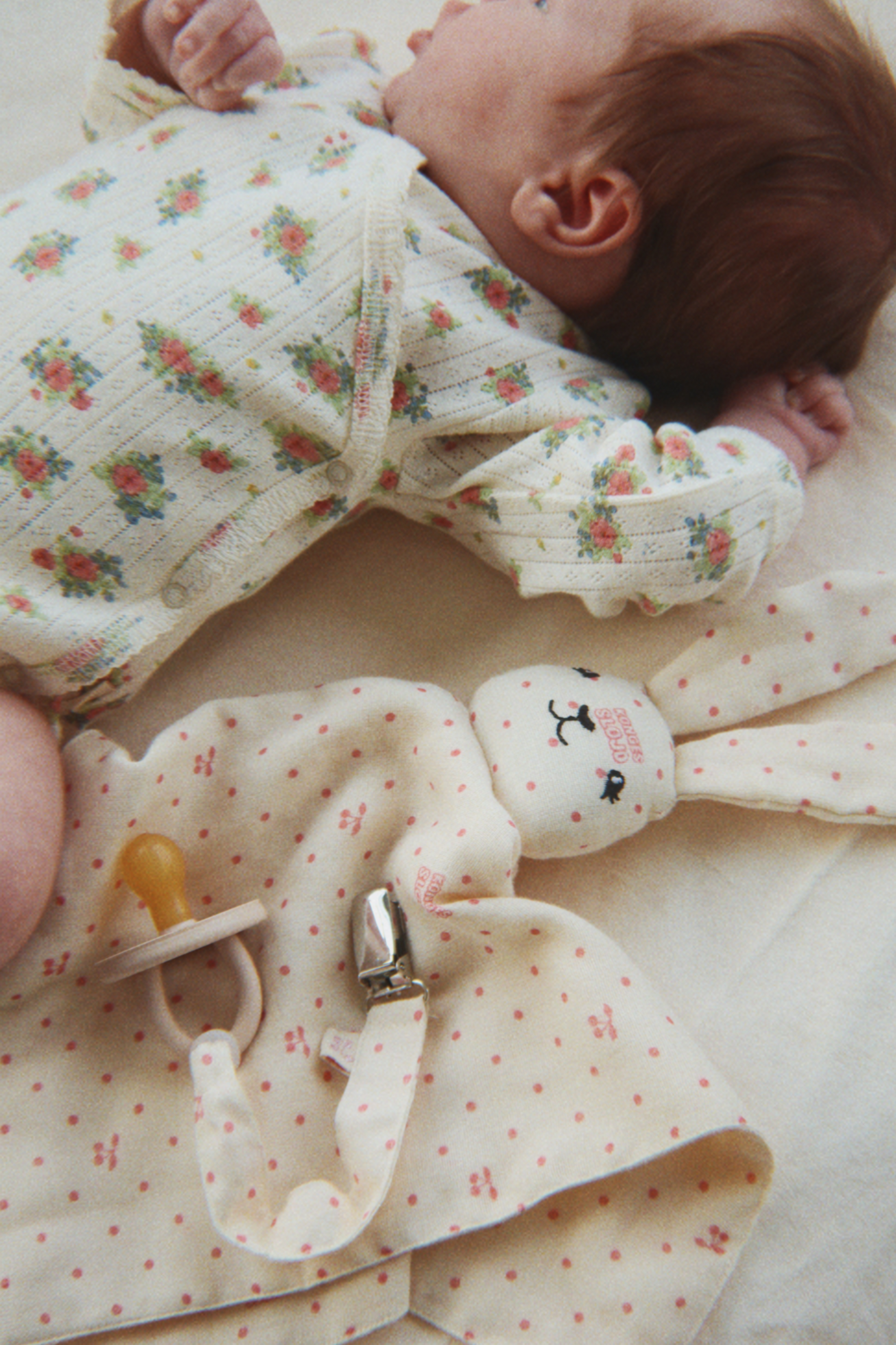 SLEEPY RABBIT