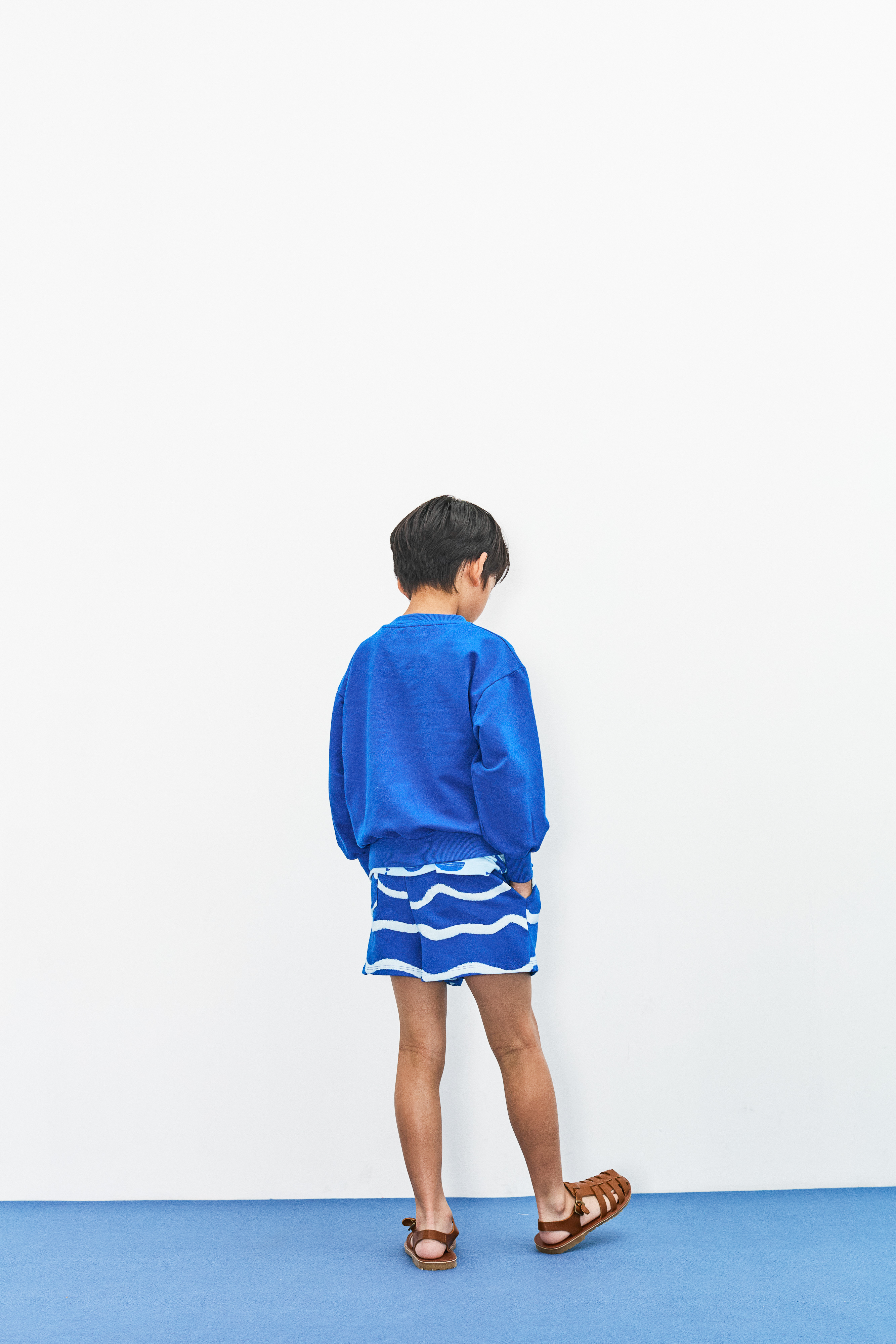 CLOUD SHAPE SWEATSHIRT